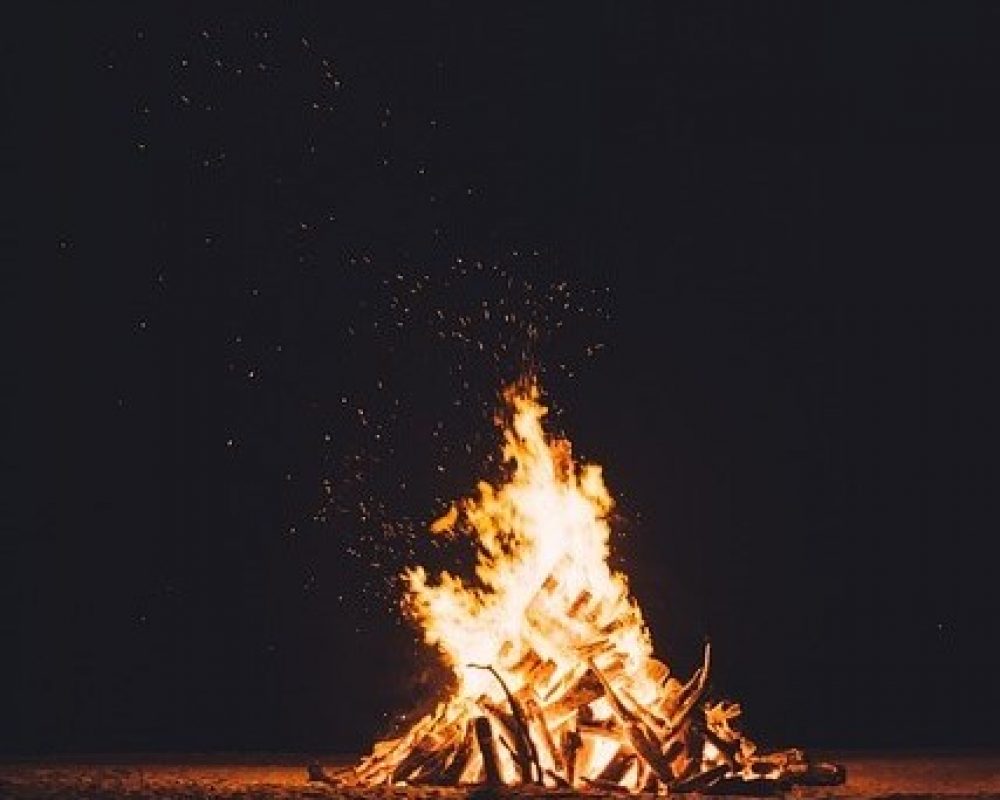 bonfire-1850646_640